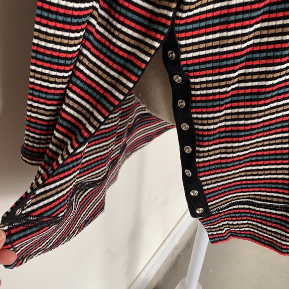 Striped long sleeve tunic with side snaps - Picture 4 of 8